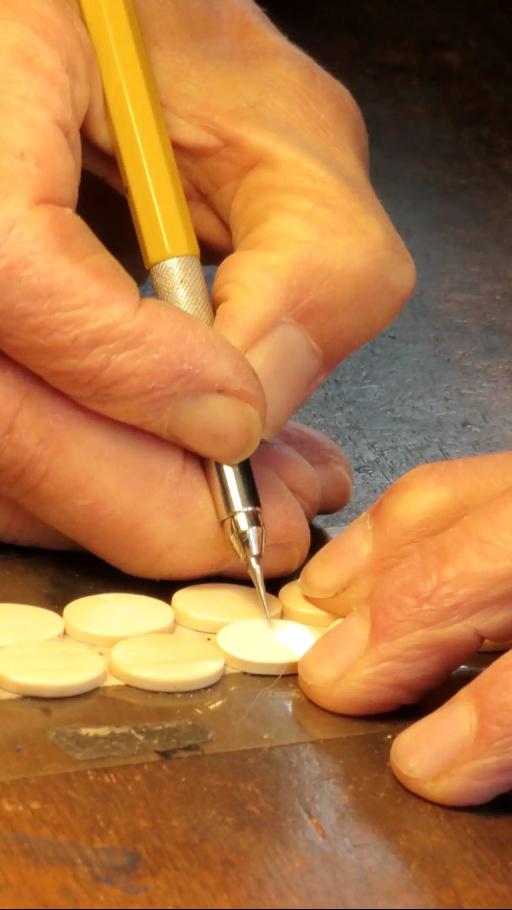 Learn To Scrimshaw From a Master