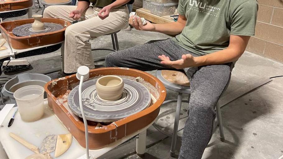 Intro Kreative Pottery Experience