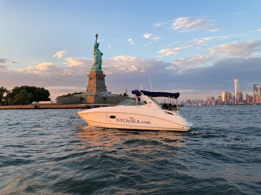 Experience New York City By Boat