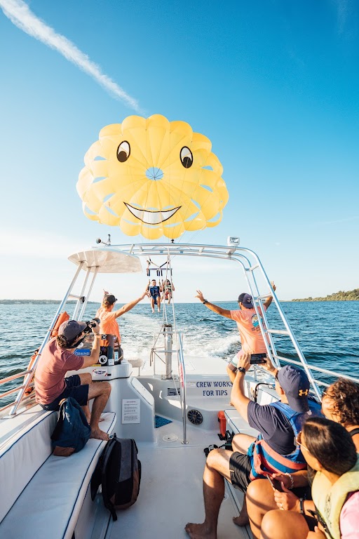 Fun in the sun with Island Style Parasail, come fly with us