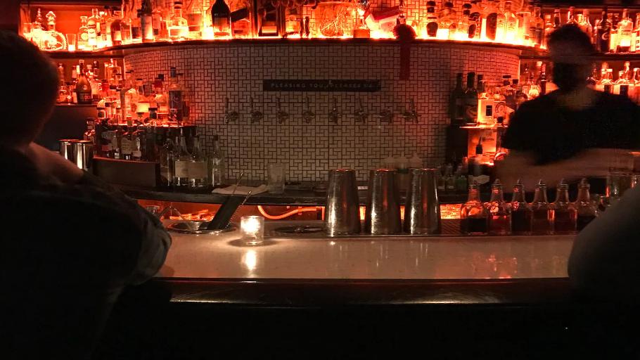 Cocktail Bar Tour