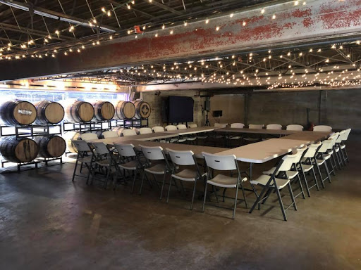 Private beer brewing class at a local brewery